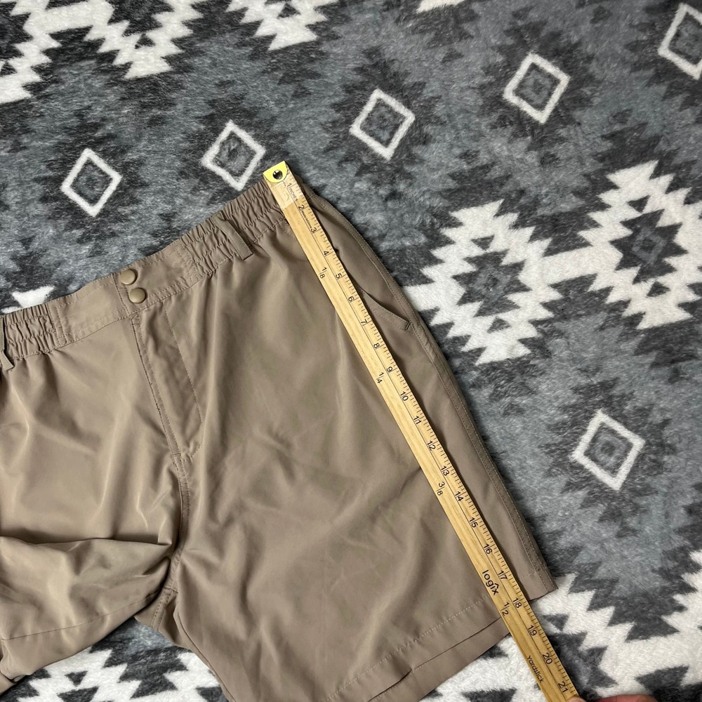 Burlebo Performance Shorts Khaki Tan Mens Large Stretch 7 Inch Inseam Comp Logo - Picture 8 of 12